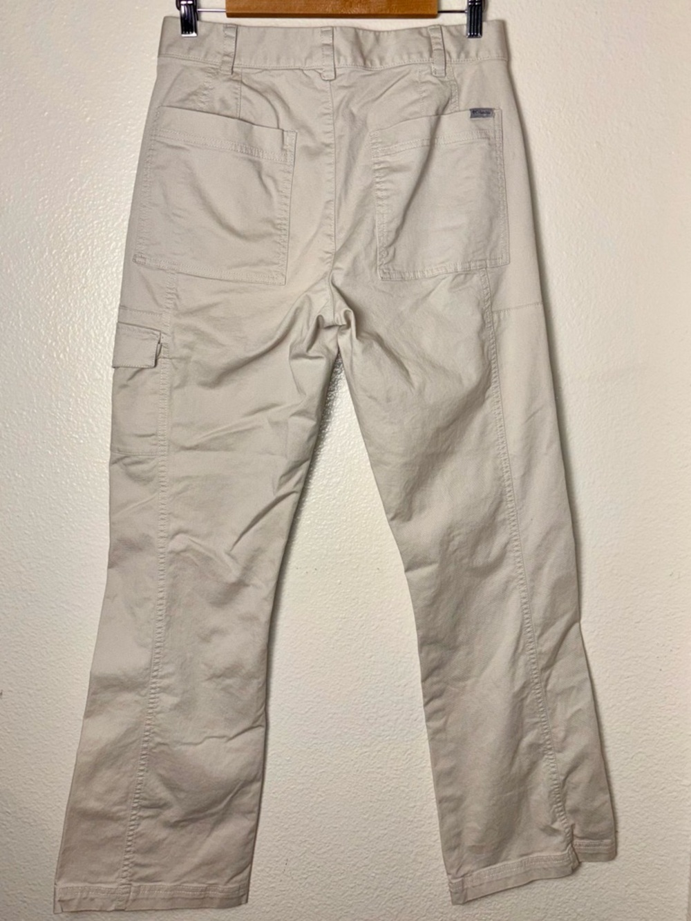 Columbia Women's Utility Pants Straight leg Cargo Pocket Size 10 cream/beige - Picture 12 of 16